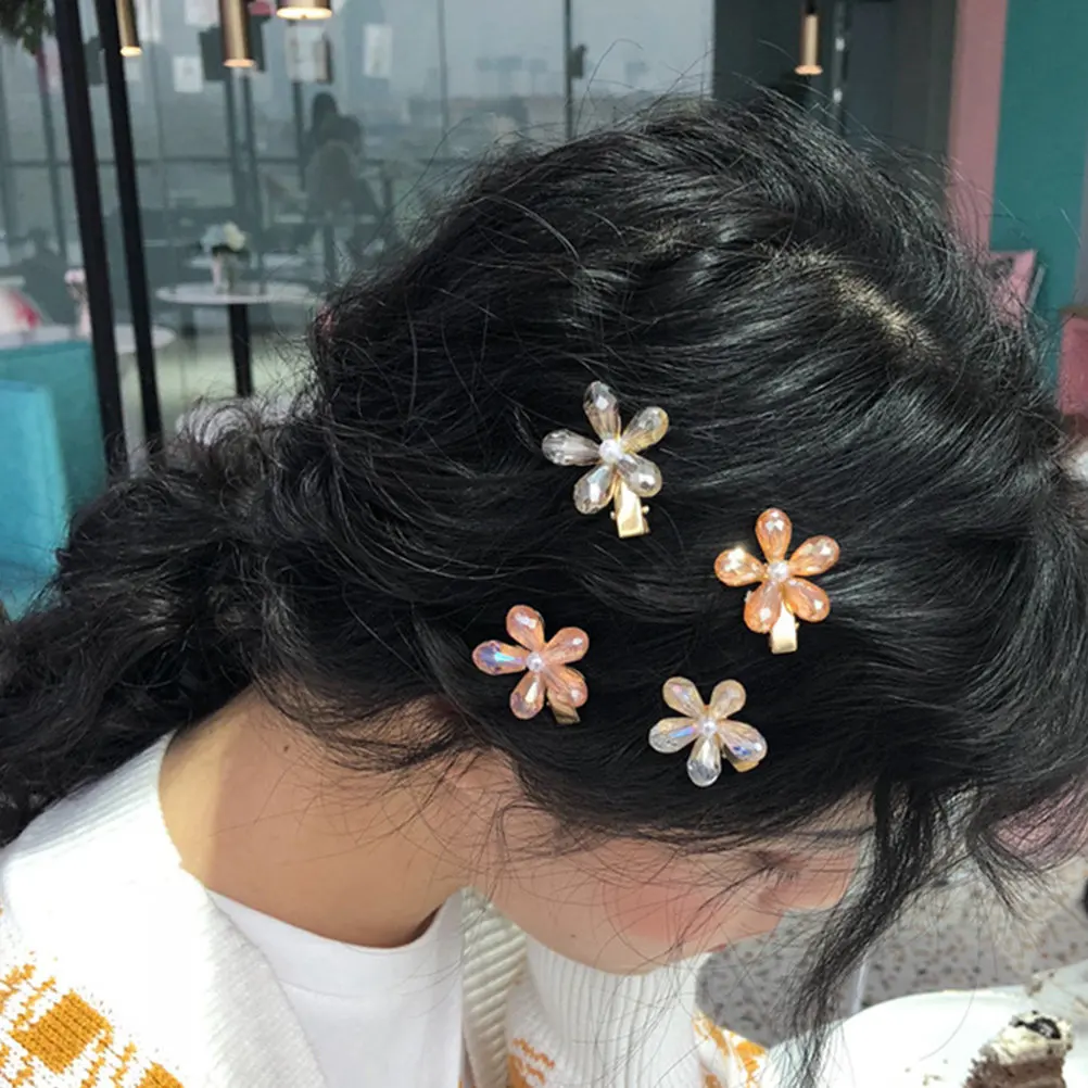 

4Pcs Crystal Flower Hair Clips Small Flower Barrettes Fashionable Stylish Hair Accessories for Women Birthday Wedding