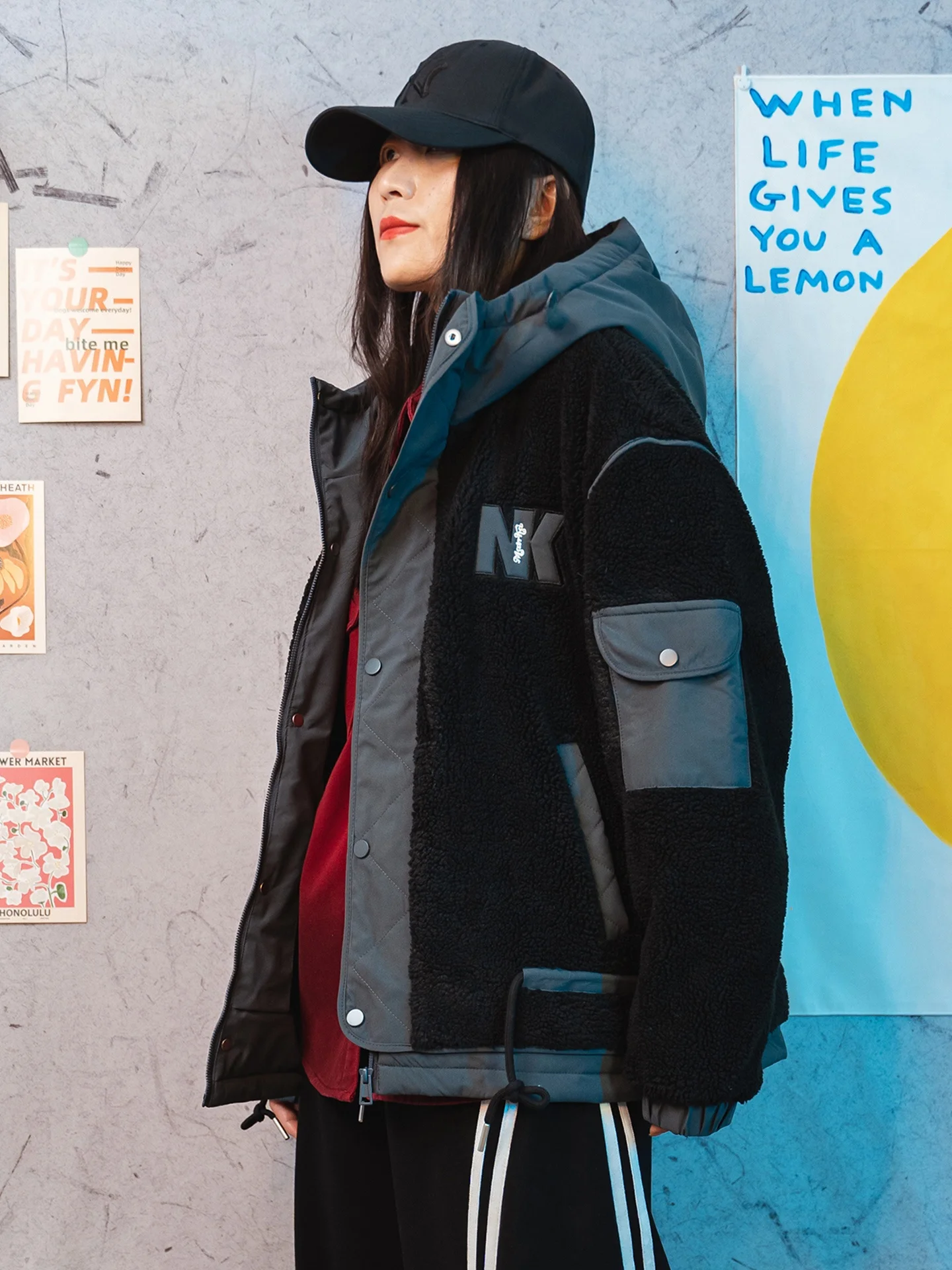 

Cool Bla Ретро Pulse Wind Мех ягненка Бейсбольная куртка с капюшоном Хлопковая верхняя одежда Свободная посадка ex 2025 Winter Street Sle