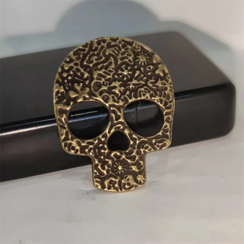 

Bicolor Flower Skull Metal Souvenir Badge For ZP Kerosene Petrol Lighter Handmade Decor Accessory Smoking Gadget Man Gift