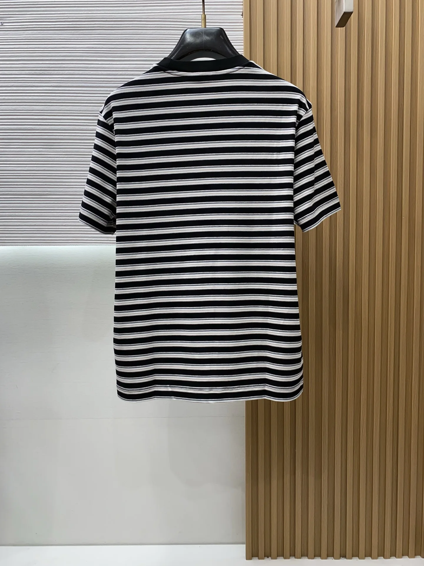 SIJITONGDAIn 2026, the new men's fashion in spring and summer featured 100 mercerized cotton short-sleeved T-shirts M-4XL.