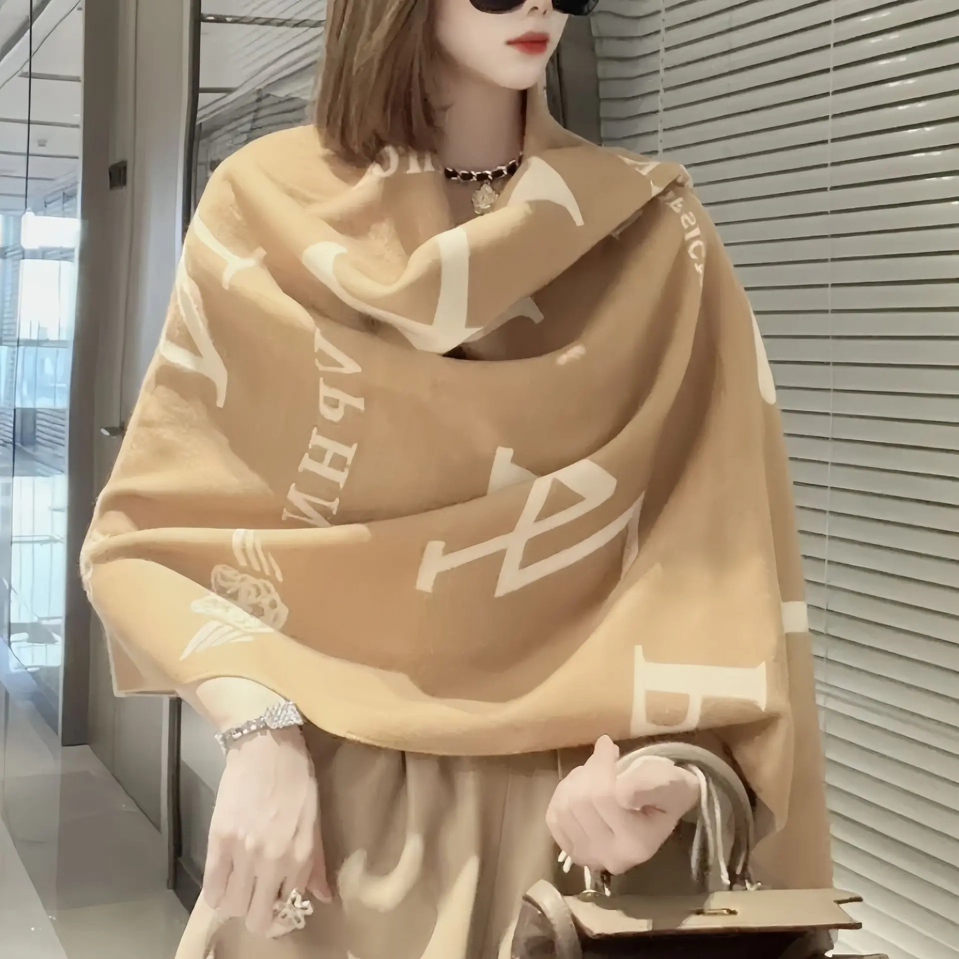 الفاخرة الشتاء الوجهين طباعة أوشحة كشميرية النساء عالية الجودة رشاقته التفاف شال السيدات الباشمينا وشاح حجم كبير 185*65 سنتيمتر