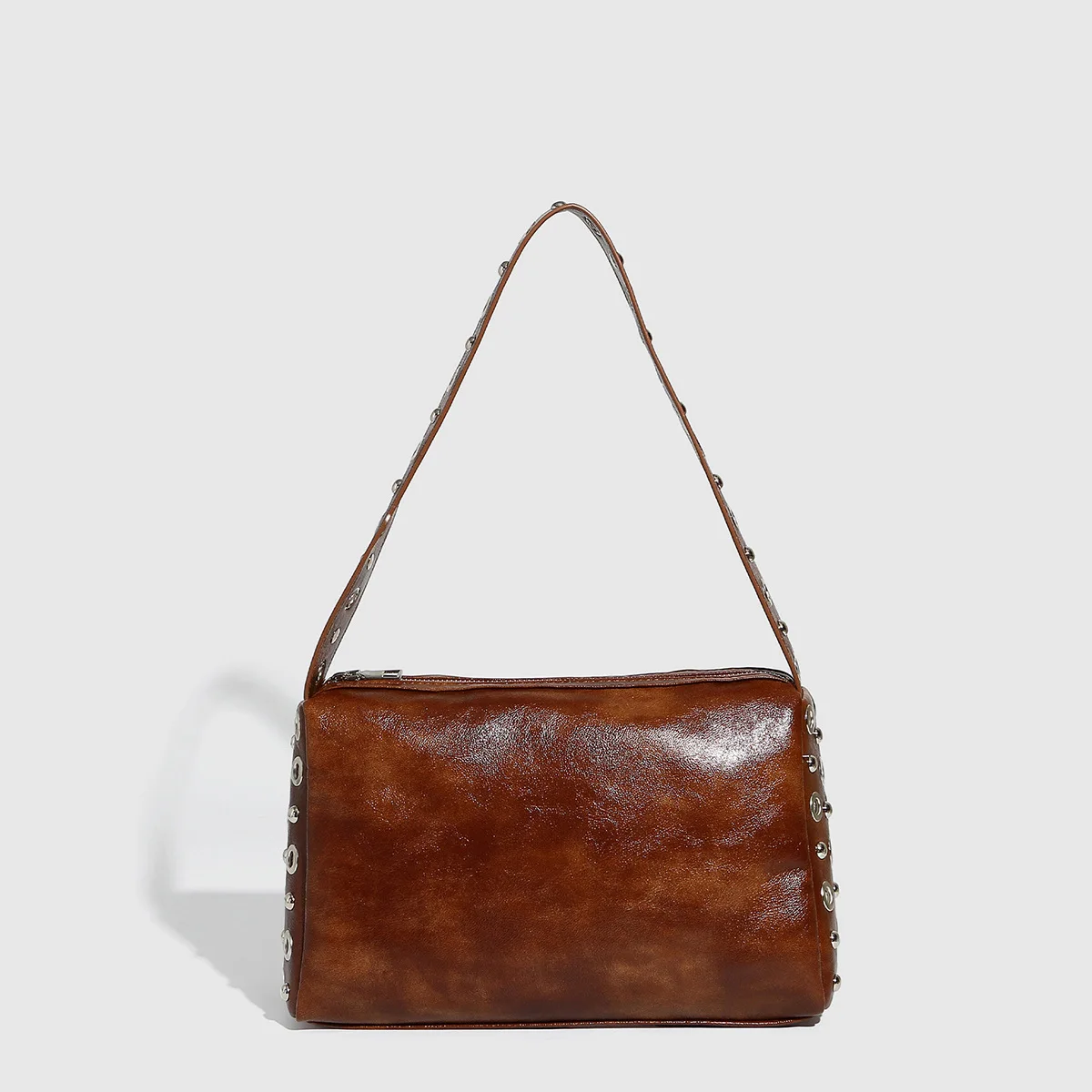 

Новая персонализированная нишевая дизайнерская сумка с модной текстурой и заклепками, повседневная женская сумка на плечо, 2025 универсальные сумки-тоут в стиле панк