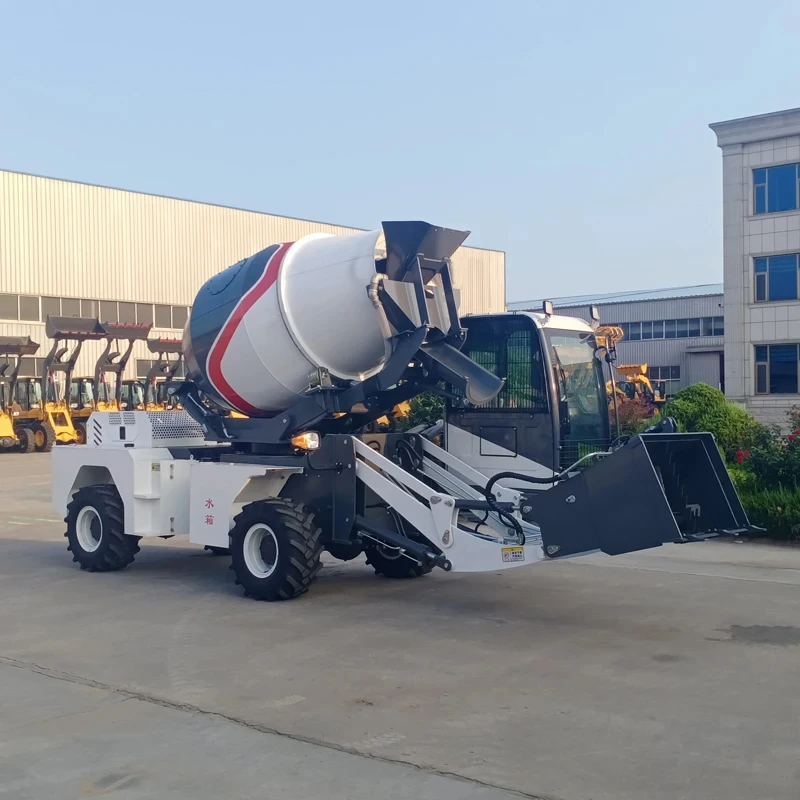 Mobile Mini Self Loading Concrete Mixer Truck 0.5m 3.5cbm High Efficiency Engine & Pump