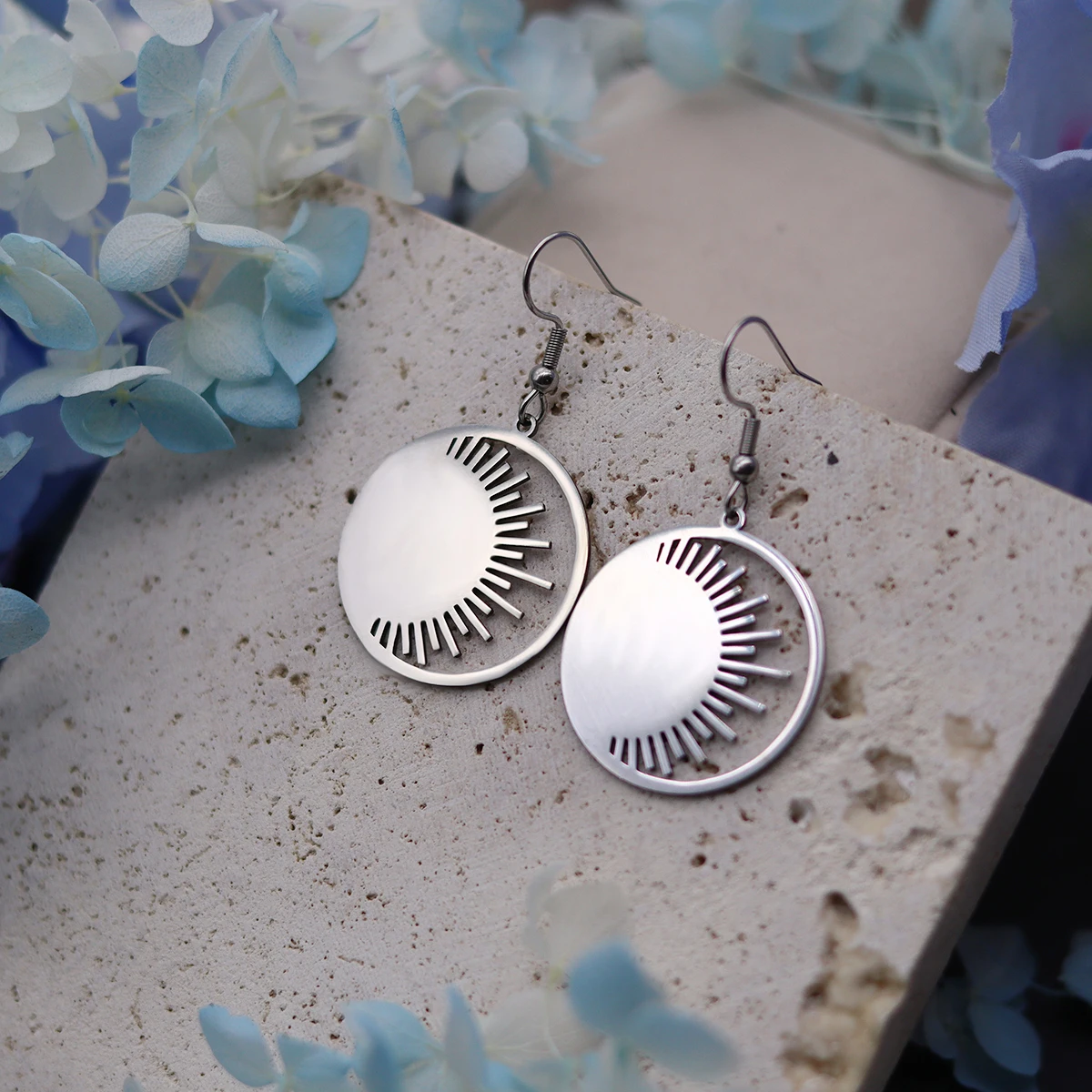 Kinitial Sunshine Rays Round Dangle Earrings Women Stainless Steel Boho Earrings Trendy Party Jewelry Gifts New