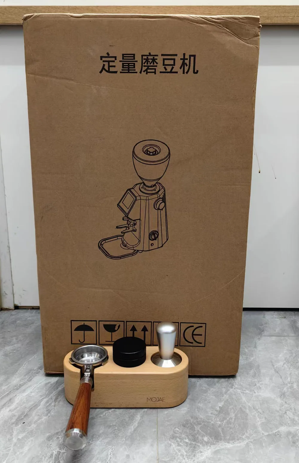 Professionele commerciële elektrische koffiemolen met grote capaciteit 74 mm snijder Roestvrijstalen koffiemolen voor winkel RV Home