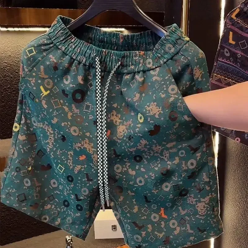 

Ретро летние новые стильные модные мужские шорты с темным узором и полным принтом