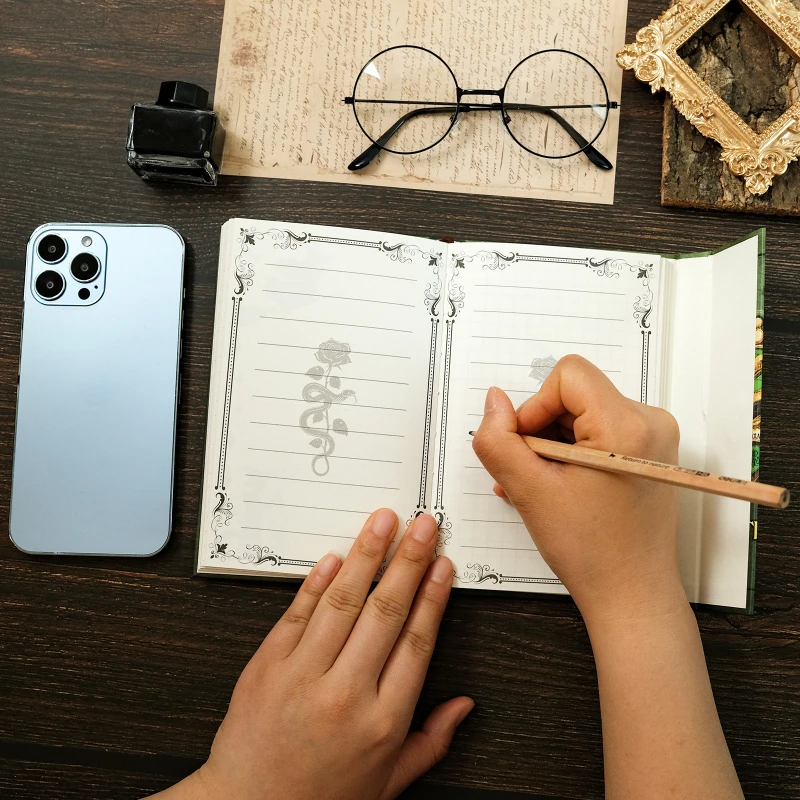 11*16.8 سنتيمتر ماجيك البومة غلاف فني نمط دفتر لب الخشب الخام المواد المحمولة مكتب اجتماع سجل دفتر الأستاذ