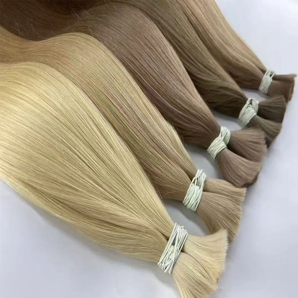 cheveux-a-tresser-en-vrac-sans-trame-100-cheveux-humains-vierges-bresiliens-remy-extensions-de-100g-couleur-blonde-613-postiche-naturel