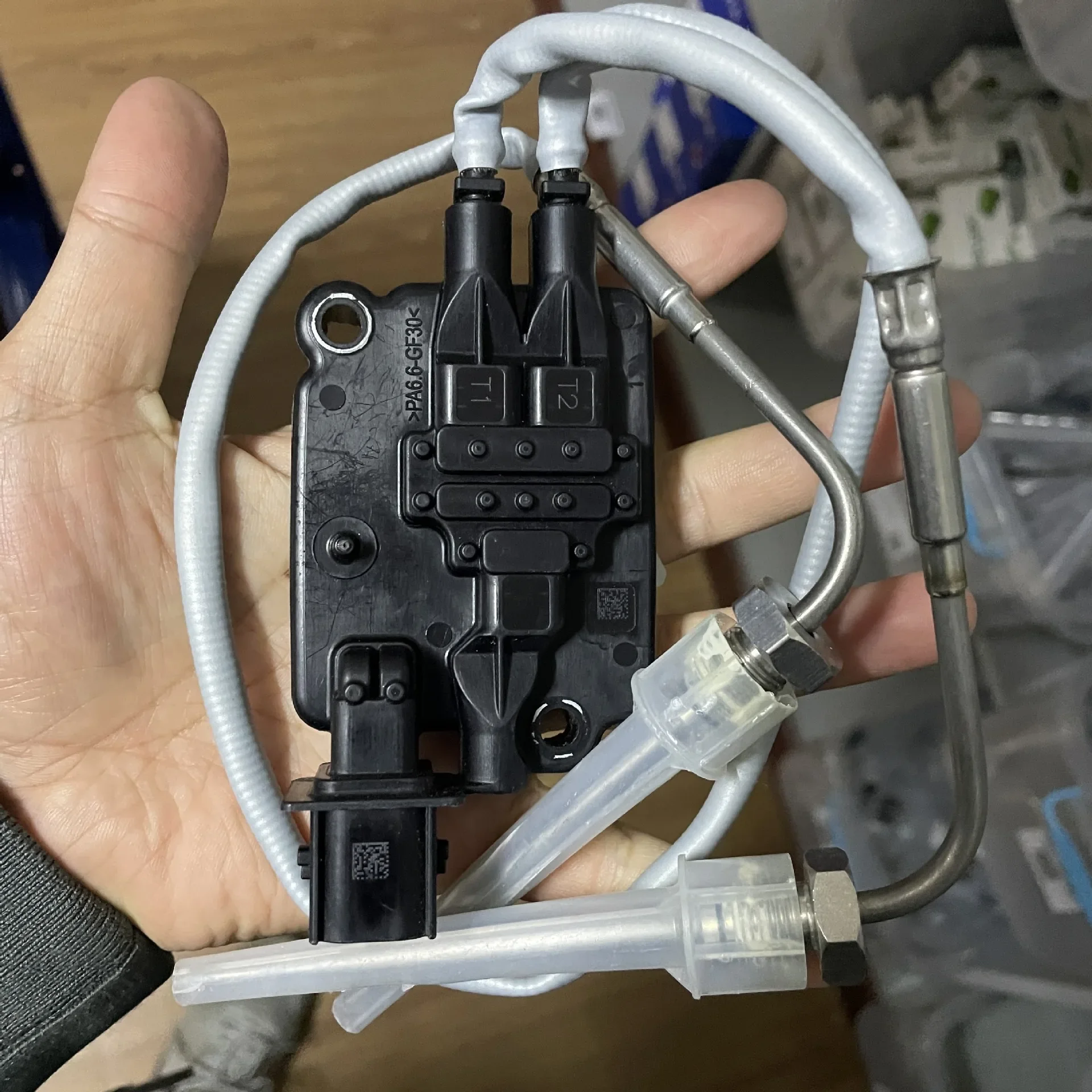 Aplicável ao sensor de temperatura de exaustão de temperatura de ureia Dongfeng Cummins Six 4307100 4326831 430710