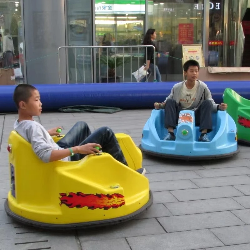 

Детская площадка Парк развлечений из стекловолокна с дистанционным управлением 360° ° Вращающиеся музыкальные светодиодные фонари, детские электрические бамперы, автомобили