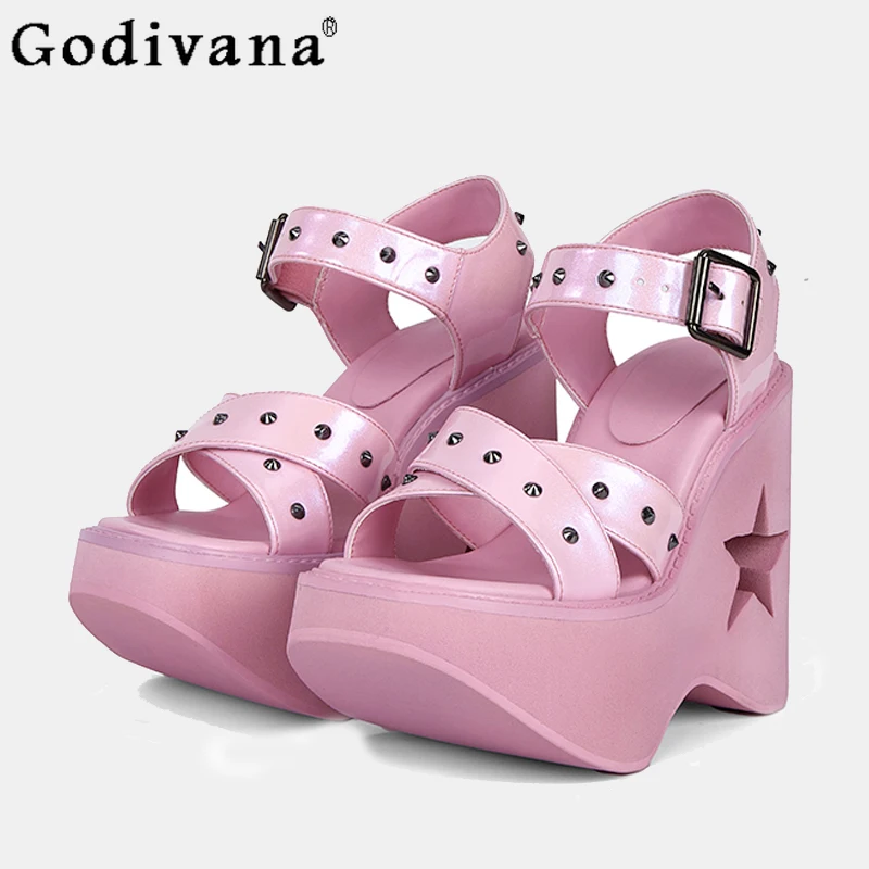 

Y2k Subculture Sweet Cool Girl Summer New Platform Sandals Spice Girl One-button Muffin Shoes Open-toed Rivets High Heels
