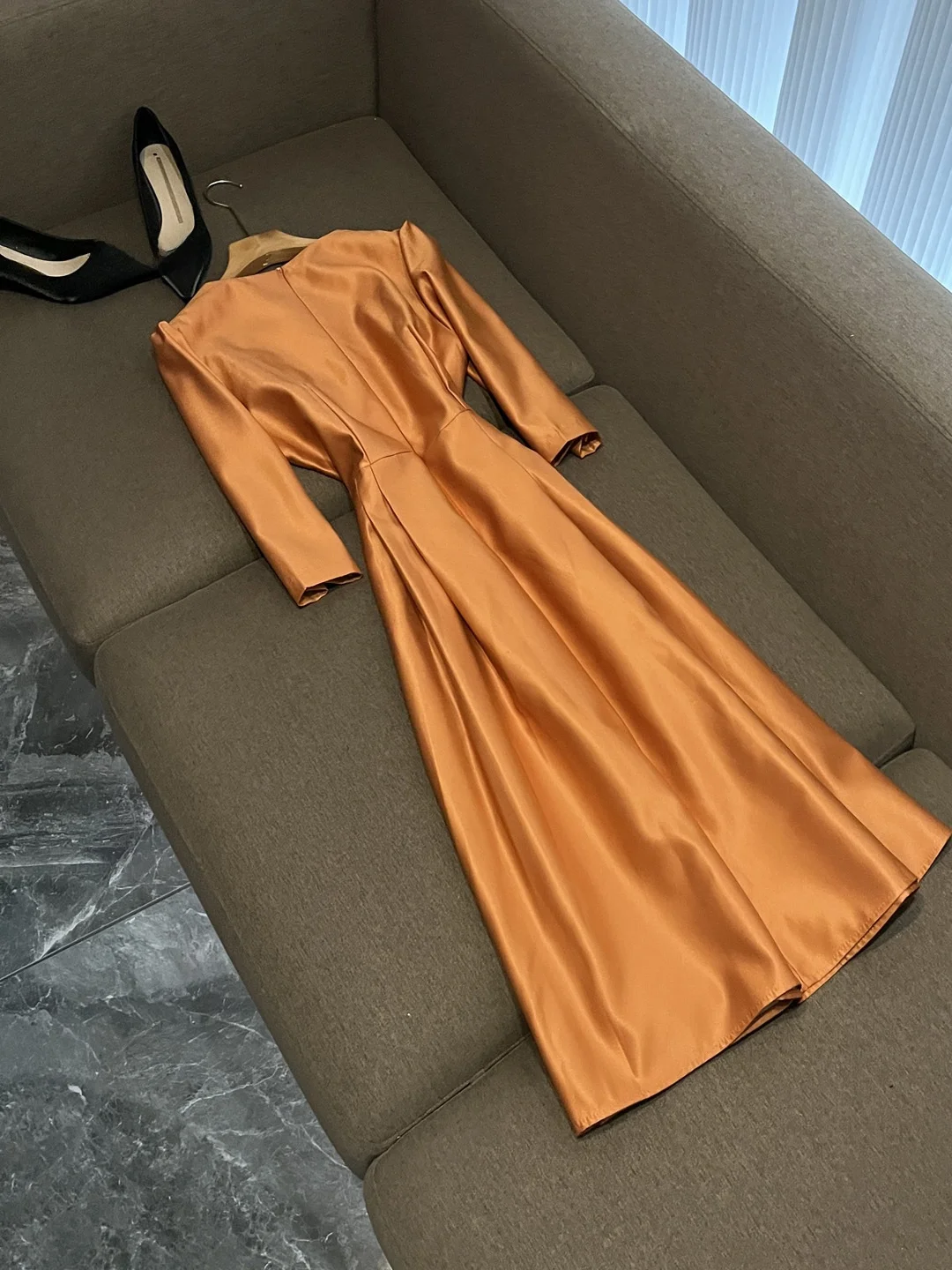 الرجعية ألف خط الدكتور Ele جولة Ne الماس Embellied Sve عالية الخصر التخسيس ميدي تنورة Ci تخفيف زر مزدوج #2