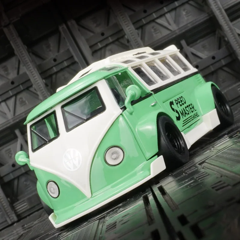 1:32 simulation Volkswagen T1 alloy car model retro van sound and light feedback sports car gift door can be opened