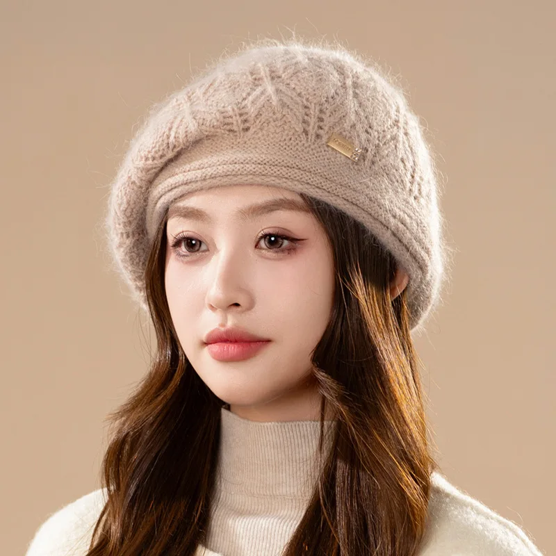 New - style popular women's rabbit - fur beret, a hollow - out knitted autumn - winter 