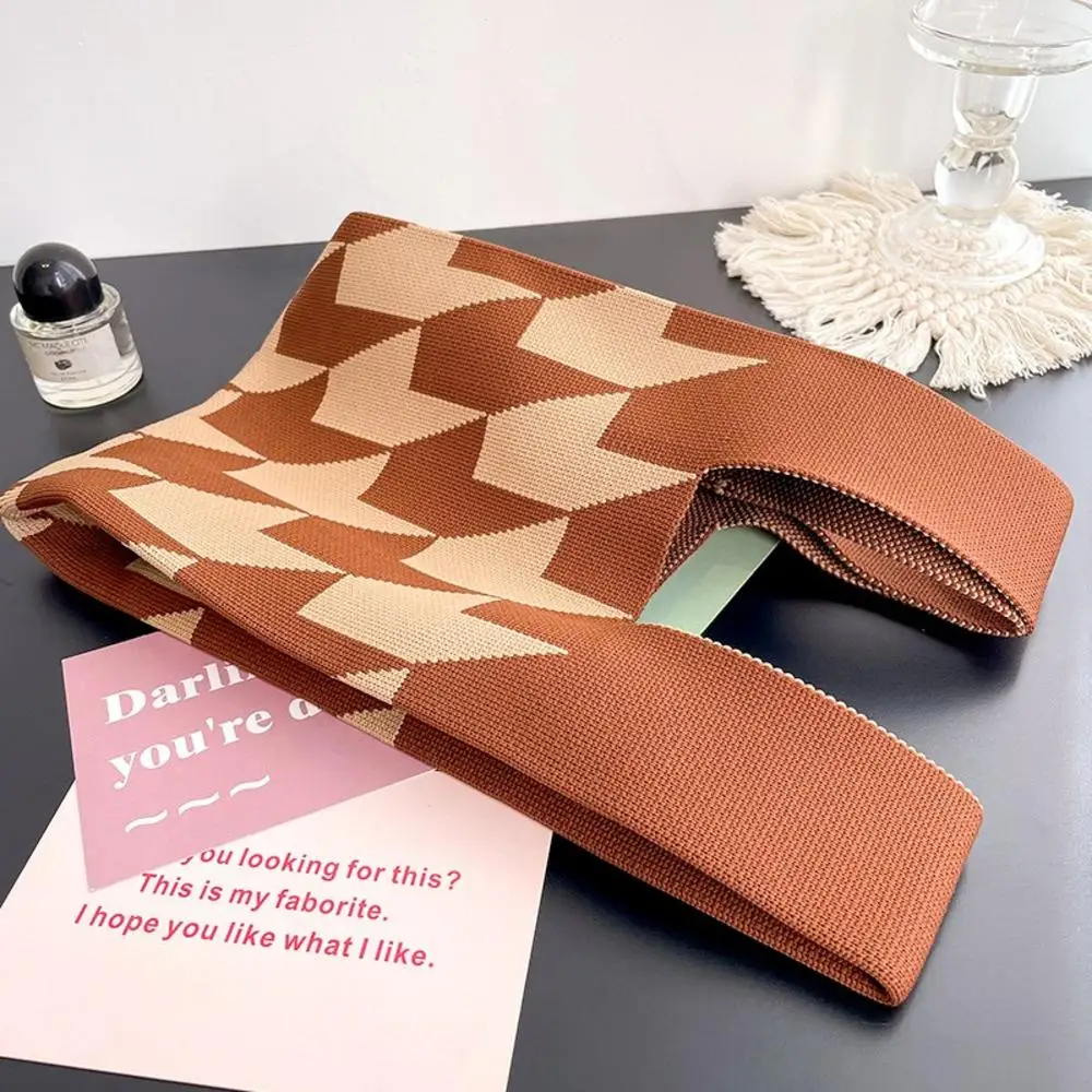 Handgemachte Strick handtasche Frauen Mini Knoten Handgelenk-Tasche weibliche lässige Farbe breite Streifen Plaid Einkaufstasche Student wieder verwendbare Einkaufstasche