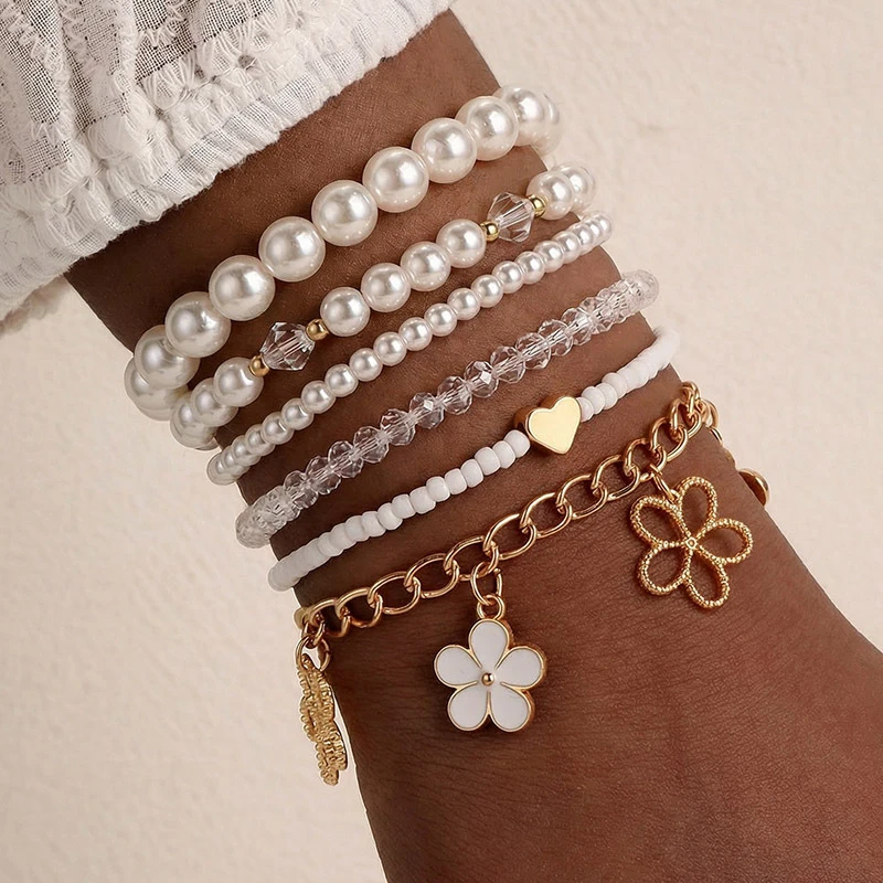6pcs/set Minimalist Pearl & Metal Pendant Bracelet Set – Stackable Beaded Strands with Heart & Flower Charms for Women.