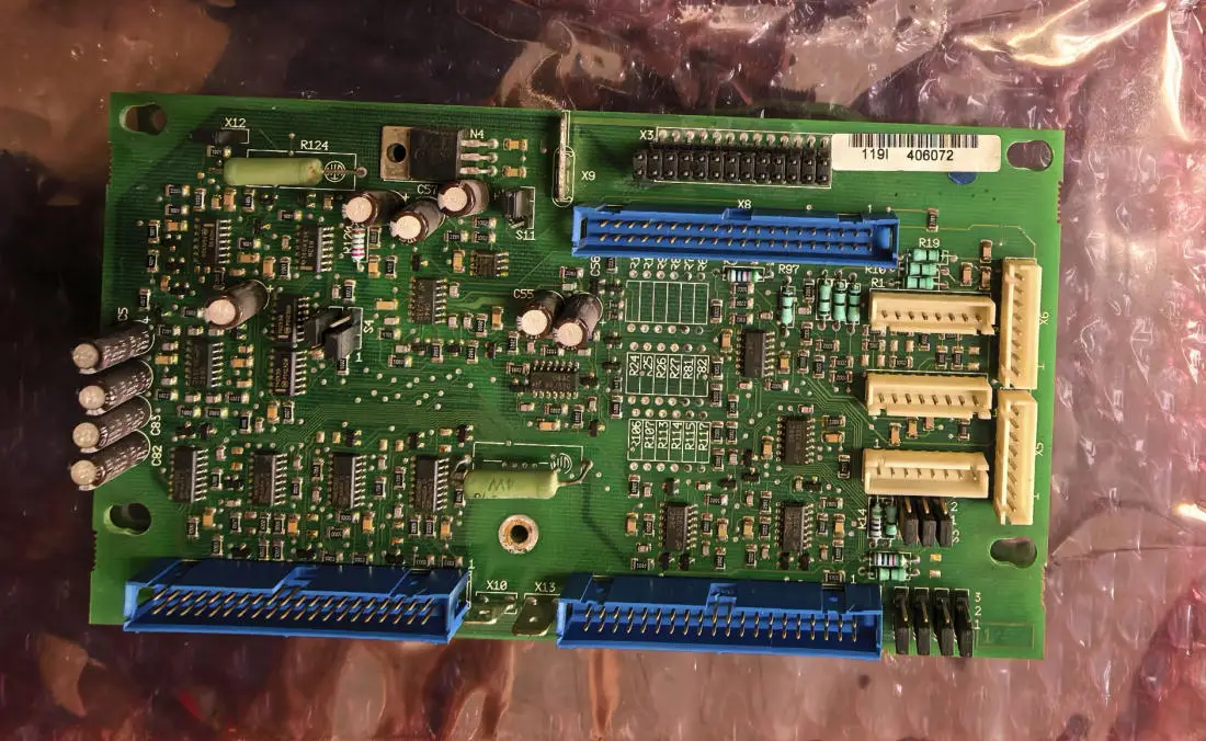 

PC00103K Used in good condition PLC Module