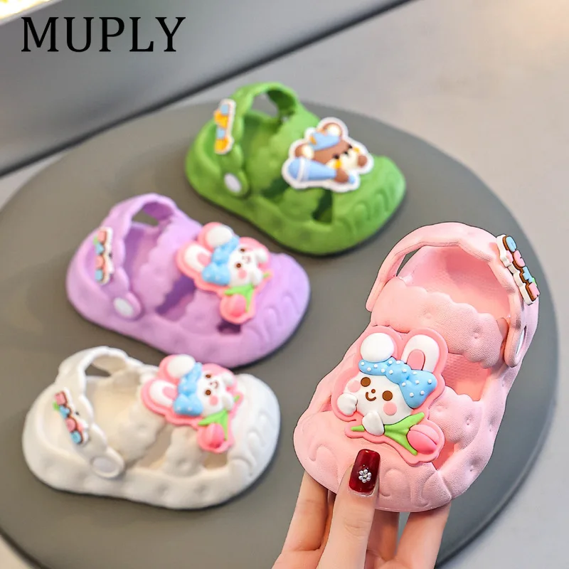 เด็กรองเท้าแตะขี้เล่นการ์ตูนเด็ก Clog รองเท้าหลุมสําหรับฤดูร้อนหญิงและชาย Soft-Soled รองเท้าแตะในร่มลื่นใหม่