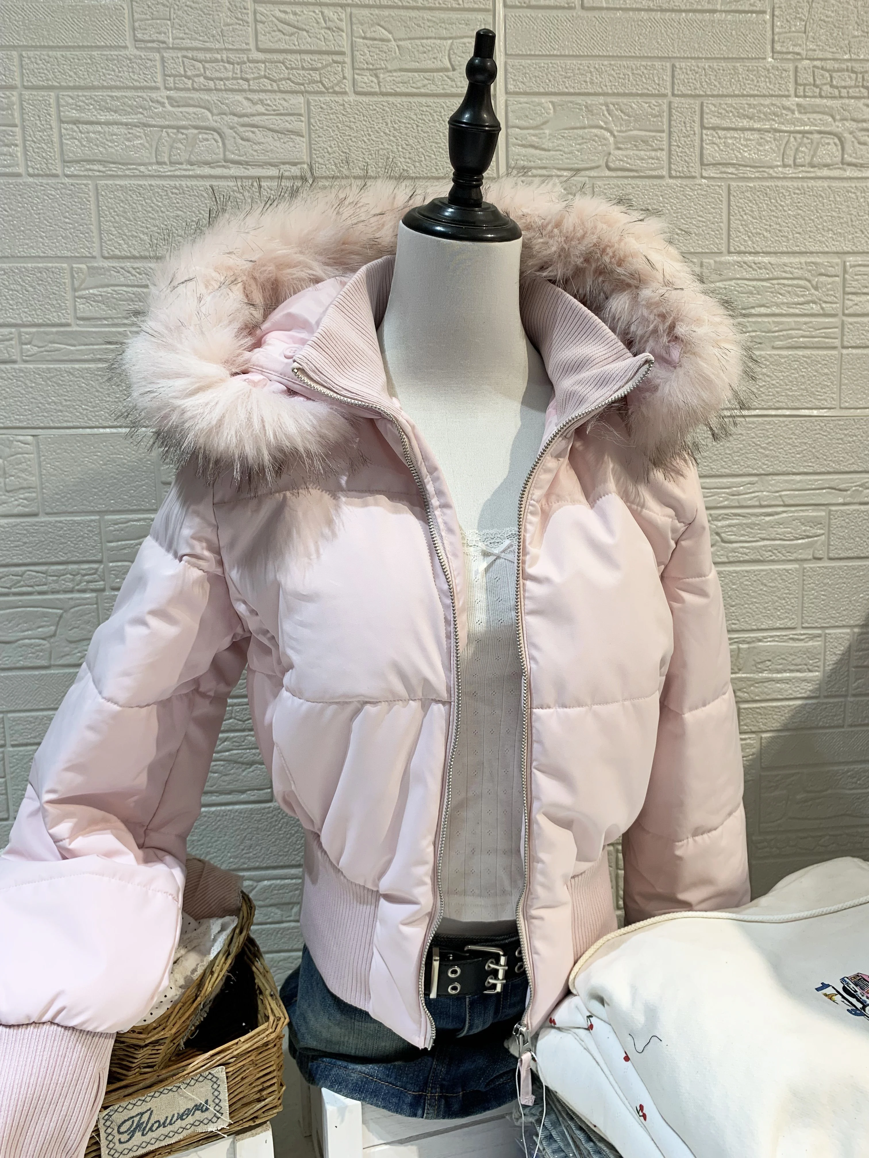 سترة نسائية وردية اللون بسحاب وياقة من الفرو قابلة للفصل وغطاء للرأس من القطن قصير من القطن الأمريكي العتيق سترات شتوية دافئة ضيقة #3