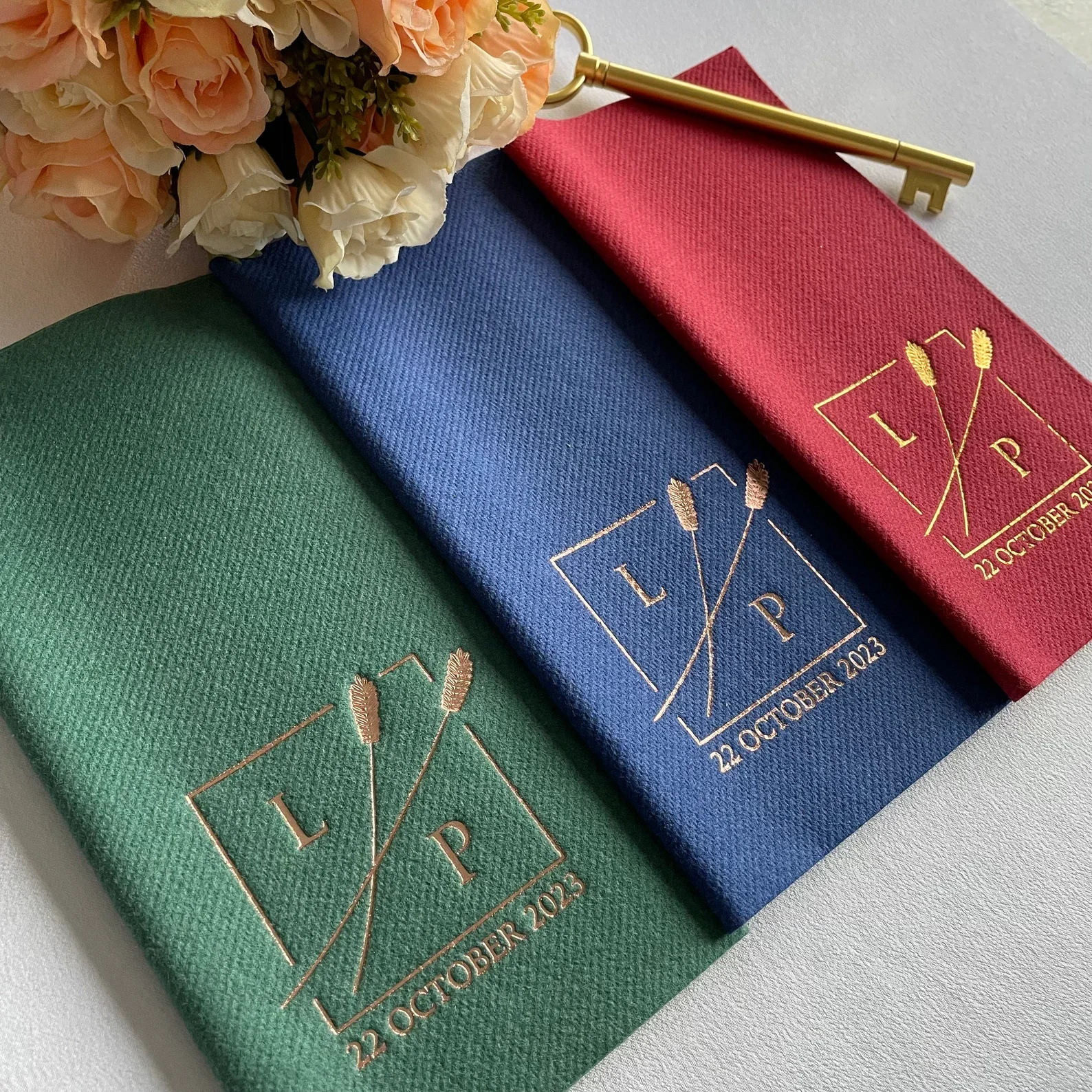 50pcs Monogrammed Napkin with Minimalist Design for Wedding