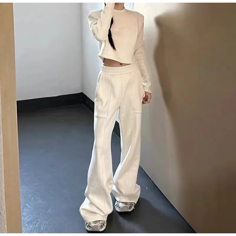 

2025 Women's Casual Knitted Sweatshirt Set, Winter Fashion High-End Feel Top and Wide-Leg Sweatpants, Two-Piece Set