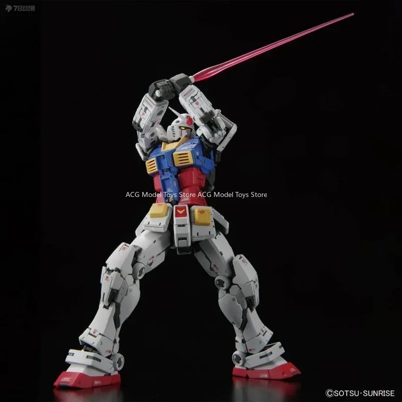 Originele Bandai RG 1/144 RX-78-2 Gundam Ver.2.0 Anime Action Figure Model Kit Monteren Speelgoed Verjaardag Collectie Gift