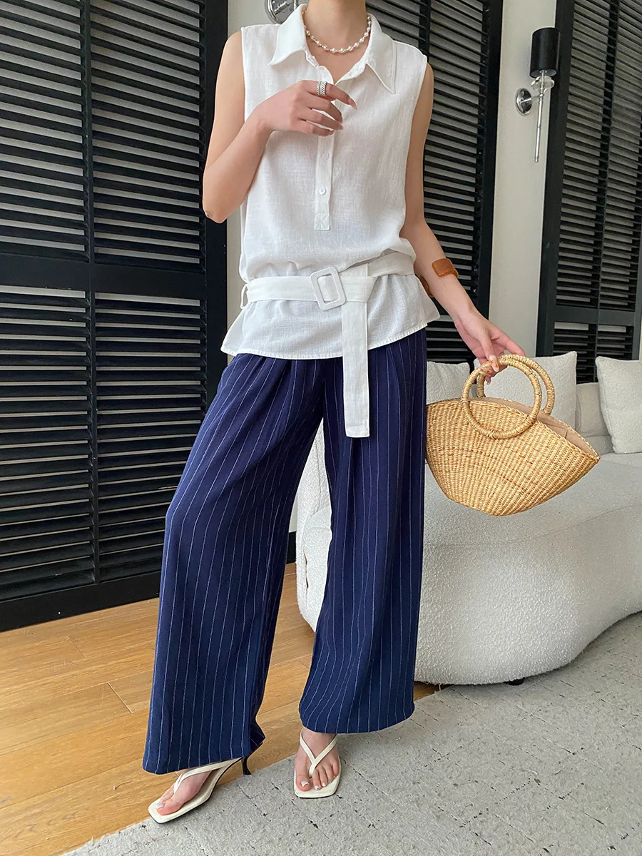 Sommerliches Damen-Tanktop mit einfarbigem Kragen und lockerem Schnitt am Bund – Detail 13