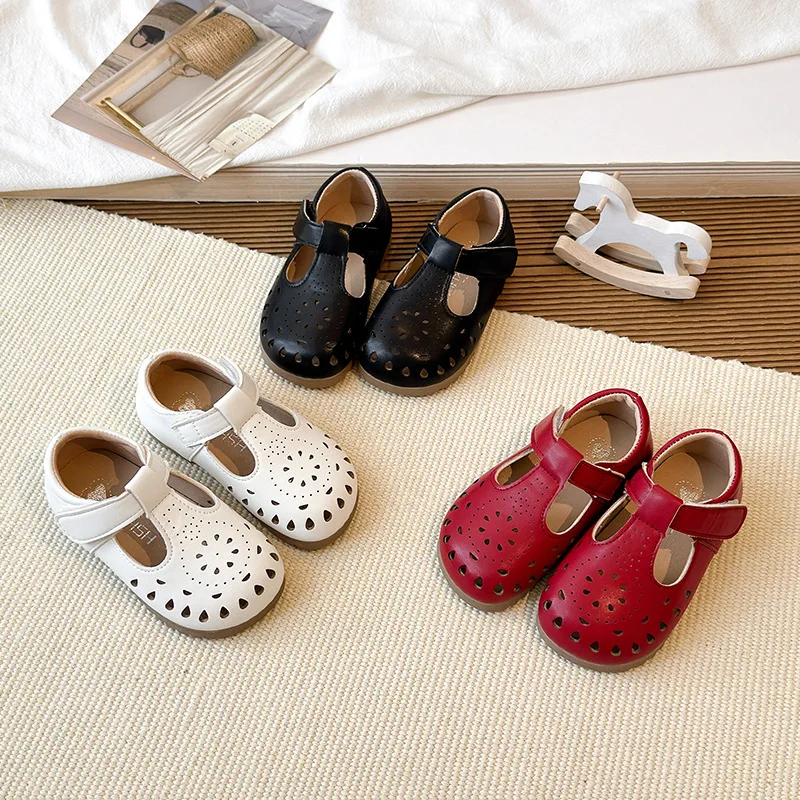 2026 New Children's Leather Shoes Hollow-out Breathable Girls Causal Princess Flat Shoes Trend Spring Autumn Kids Fashion Shoes