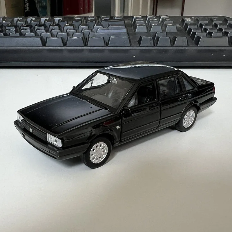 

Оригинальная модель 1:36, Welly Saic Volkswagen VW Santana, Passat B2, модель автомобиля из сплава для дисплея, подарков и коллекций