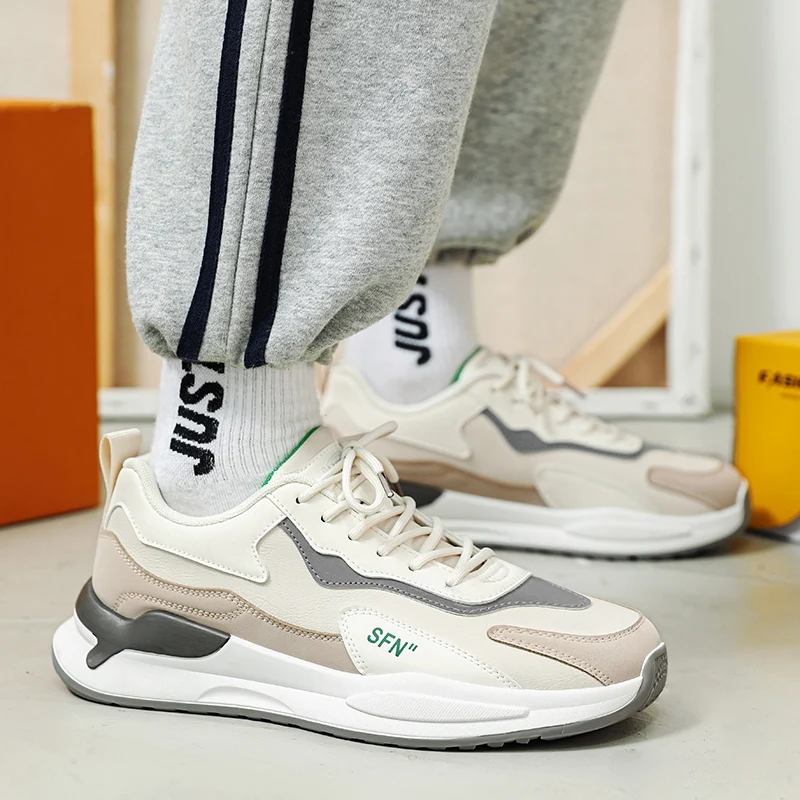 أحذية رياضية كاجوال للرجال، أحذية رياضية خارجية كبيرة الحجم من جلد البولي يوريثان مسطحة، مضادة للانزلاق ومقاومة للاهتراء ومريحة برباط