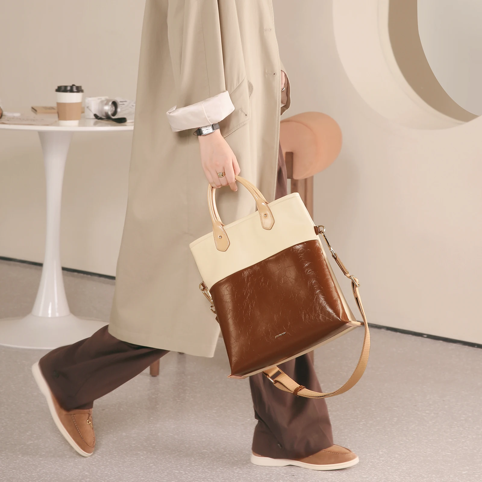 

ITAMOOD High-End Splicing Handbag Color-Block Large-Capacity Fashion Bucket Bag Luxury Genuine Leather Women’s Shoulder Bag