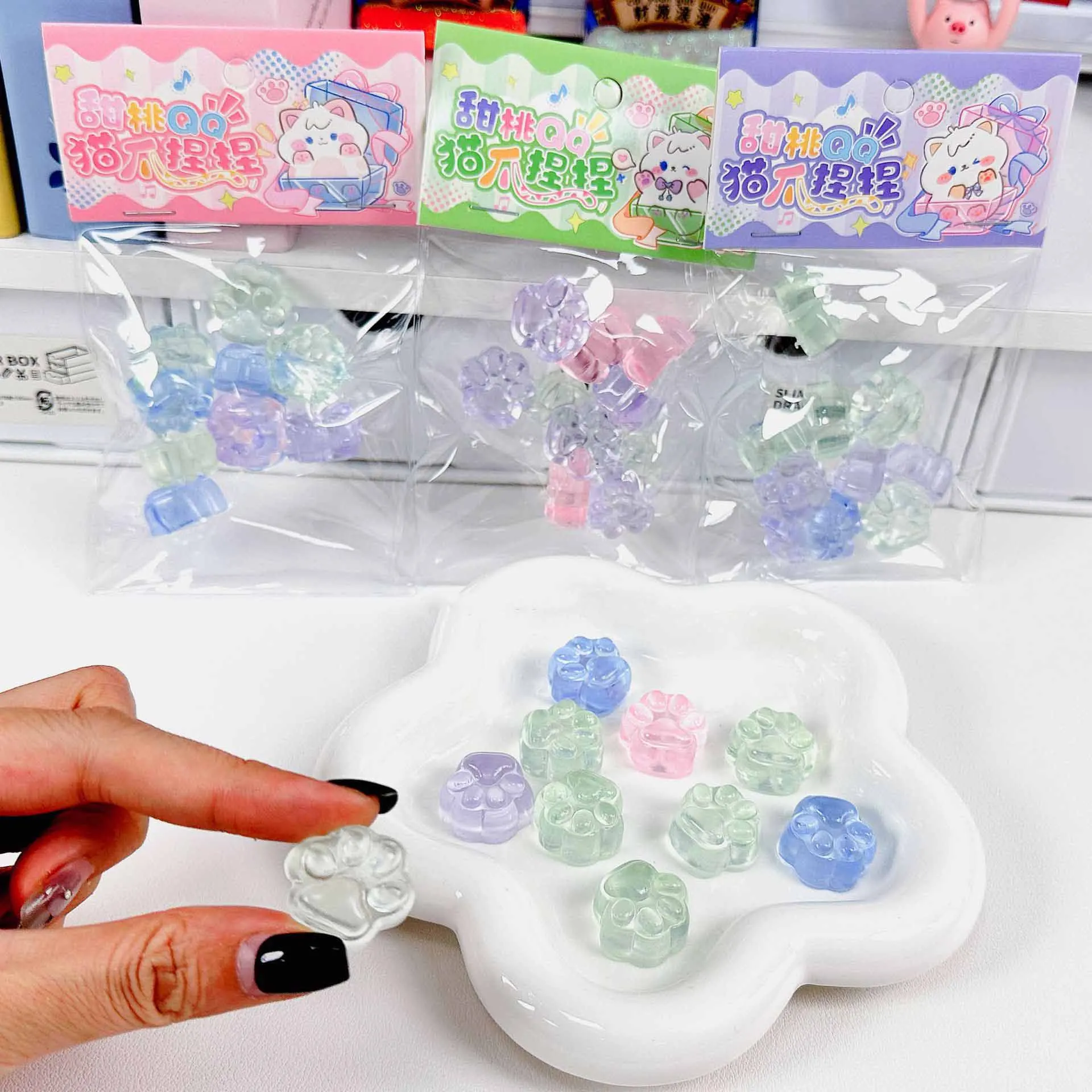 Ins Small Fresh Sweet Simulation Transparent Mini Cat Claws Q Bounce Slow Rebound Toys Kids Stress Relief Pinch Music Fidget Toy