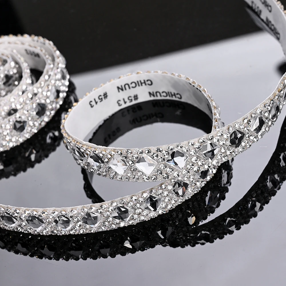Selbstklebendes Strassband, Kristall-Bling-Klebestreifen für DIY-Bastelarbeiten, Schuhe, Taschen, Hochzeitsdekoration und Auto-Innenausstattung – Detail 7