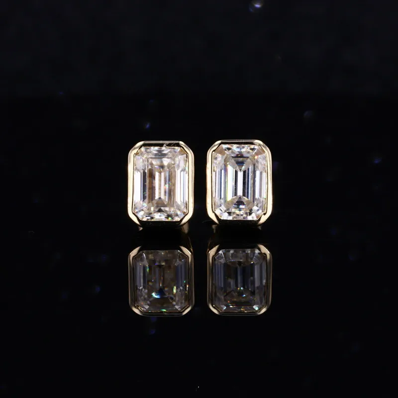 

Fine Jewelry 14K Solid Gold 1CT Emerald Cut Moissanite Stud Earrings