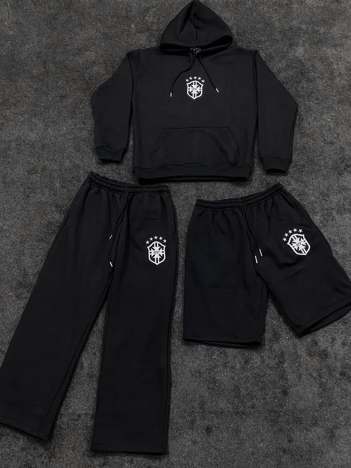 

Новый осенне-зимний модный пуловер с принтом, толстовка с длинными рукавами и капюшоном, костюм для мужчин и женщин, уличная повседневная универсальная куртка