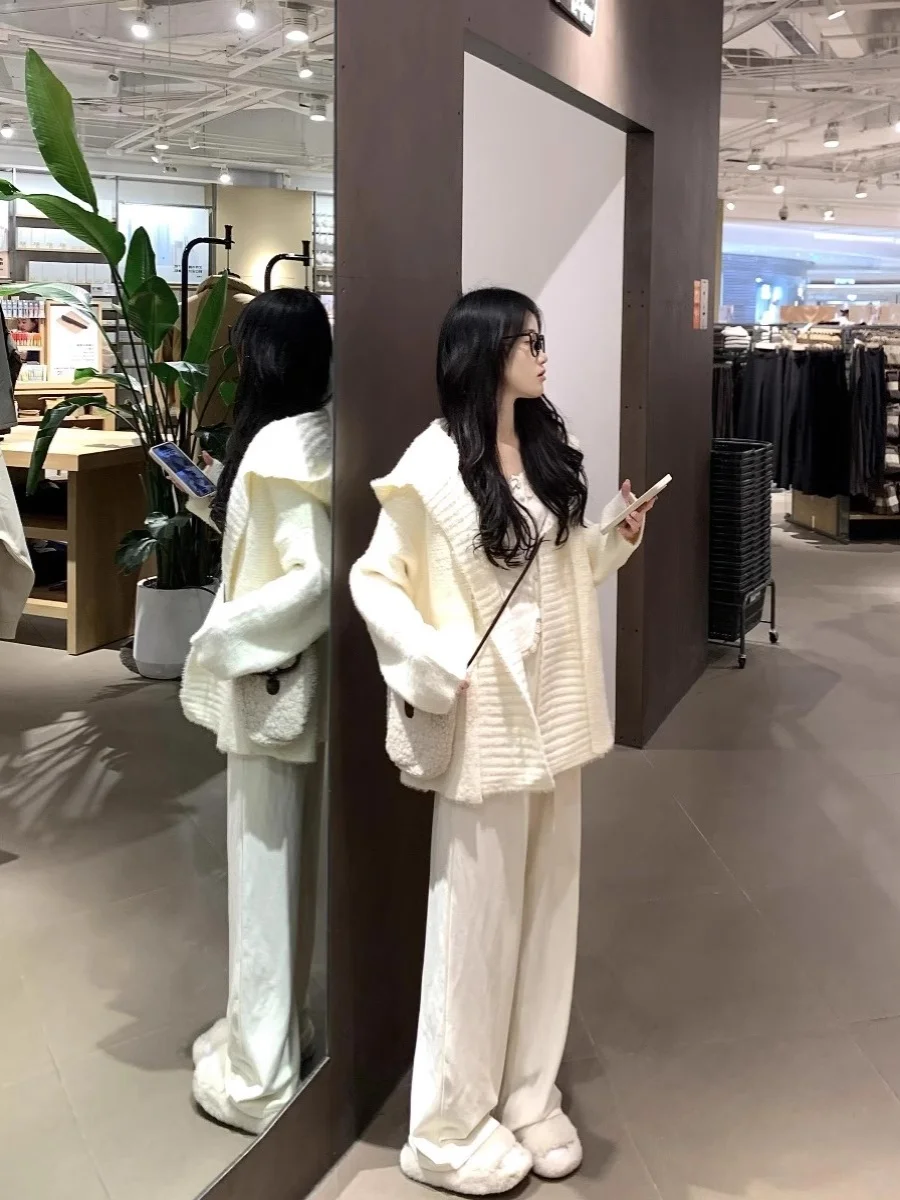 

Ladies' Soft White Hooded Collar Knitted Sweater Coat Autumn Winter Lazy Sle Small Size Medium Length Open Cardigan