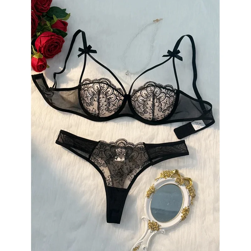 

2025 2-piece women's black comfortable lightweight bow semi transparent lingerie set Q001