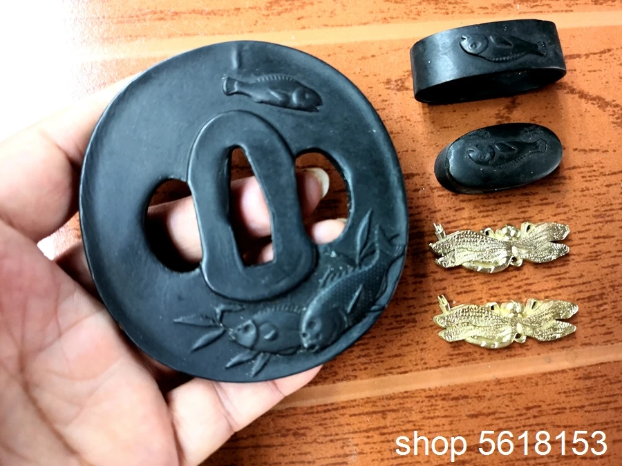 poisson-en-cuivre-noir-tsuba-poisson-fuchi-menuki-pour-epee-japonaise-katana-wakizashi-tanto