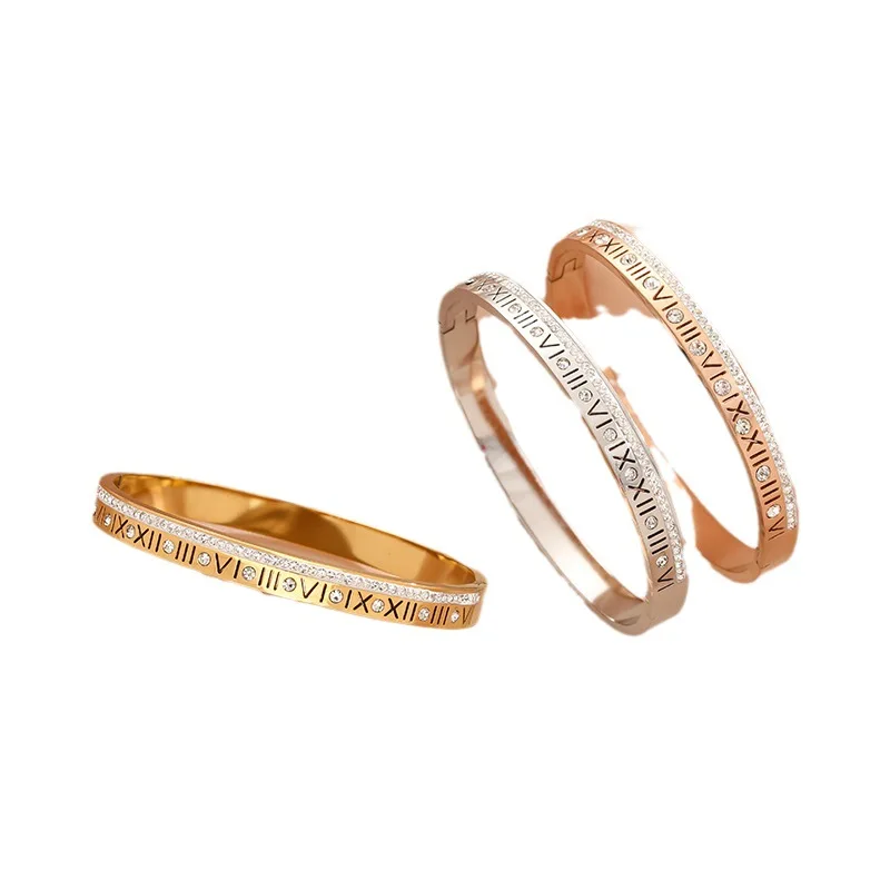 سوار مطلي بالذهب من الفولاذ التيتانيوم المطلي بالذهب بأرقام رومانية كلاسيكية أوروبية وأمريكية للنساء، سوار معصم بسيط ومتعدد الاستخدامات
