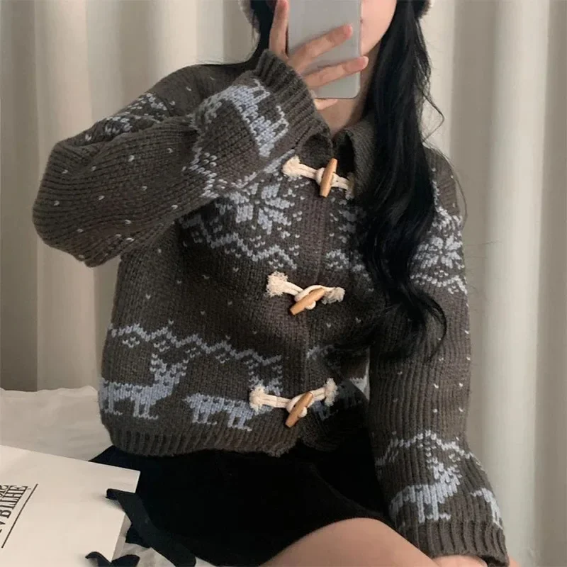 2024 Spring Women's Knitted Top Artistic Vintage Nordic Style Horn Button Snowflake Sweater Cross-Border European And American