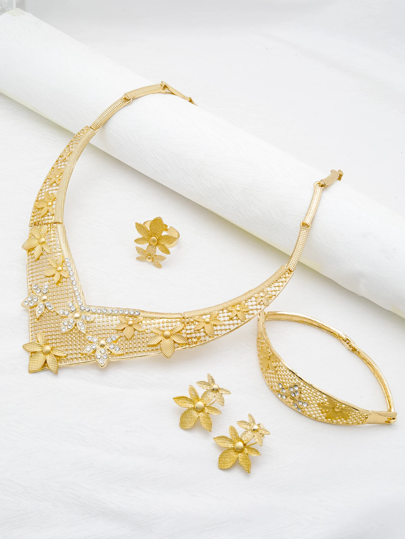 Luxury 18K Gold Plated Jewelry Sets Italy Dubai Necklace Earrings Bracelet Ring for Women Wedding Party Gift