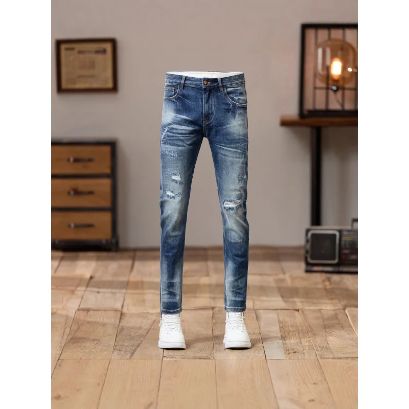 جينز أزرق كلاسيكي للخريف بتصميم فتحة للرجال، ملابس رجالية 2025 نمط جديد للشارع بنطال ساق صغير رائع ونحيف