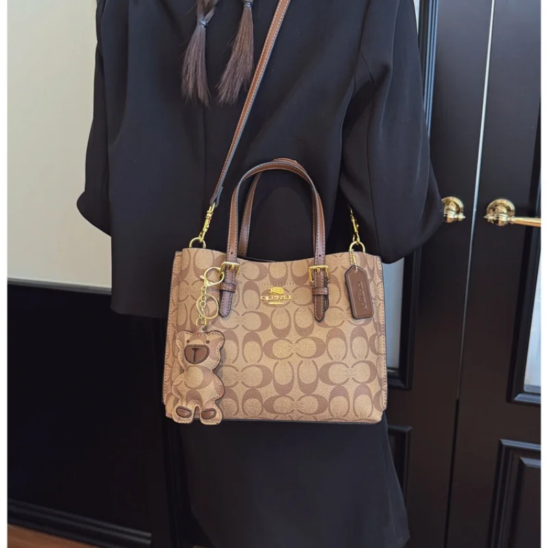 2026 Vintage Leather Messenger Bag Letter Logo Design Paris Style Minimalist Handbag For Women