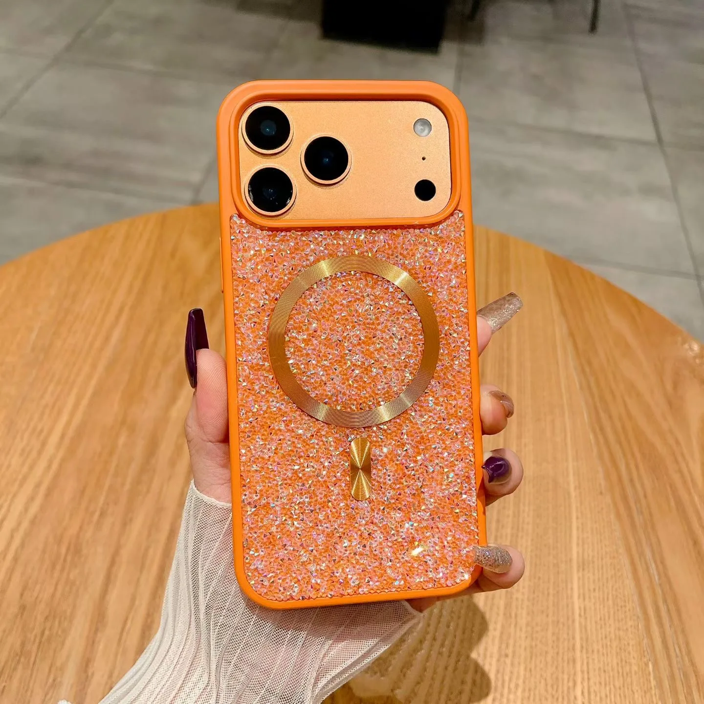 

Applicable for Apple 17 Promax phone case - luxurious glittering diamonds, shock-proof, lightweight, magnetic attachment, 16E hi