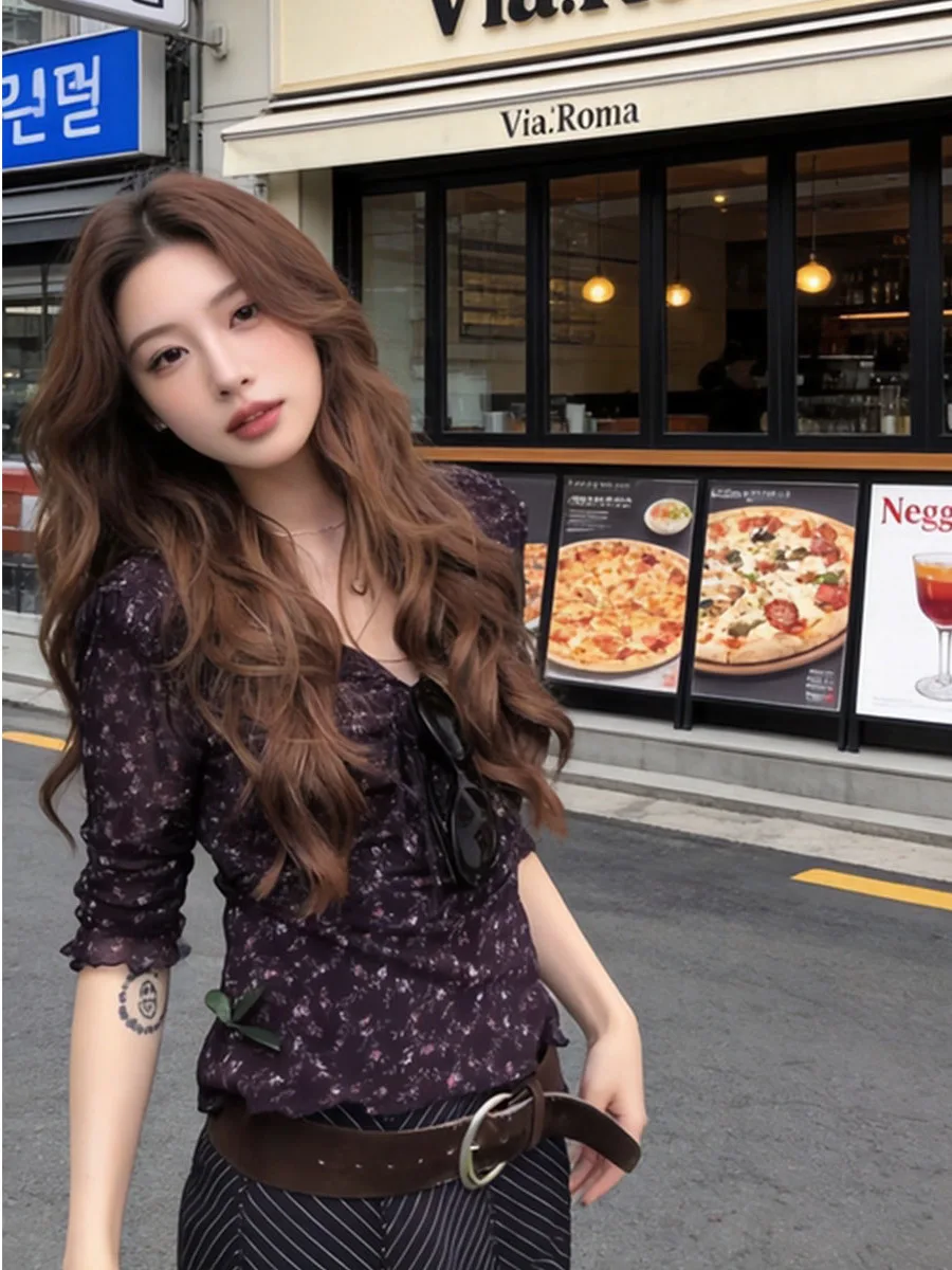 Retro Spicy Girl Floral Print V-Neck Short Sleeve Slim Fit Summer New Style Versatile Midi Sleeve Women's Shirt Casual Style
