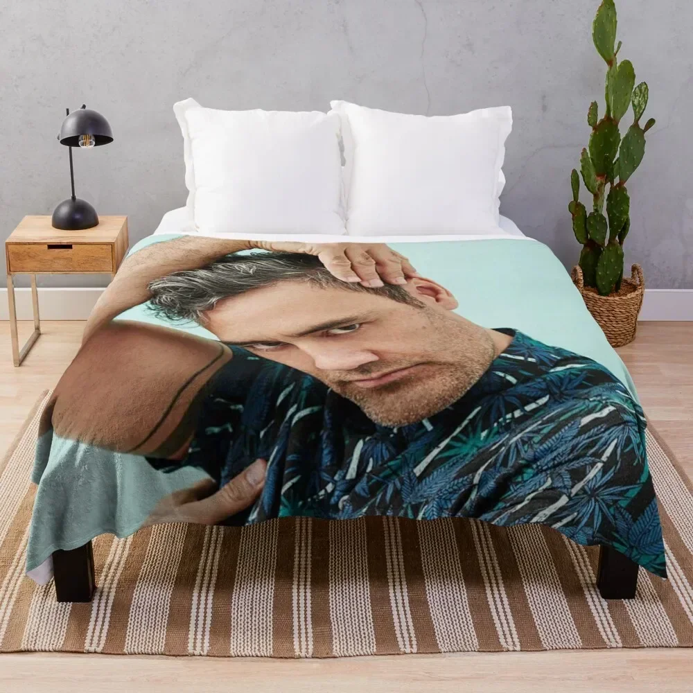 

Logo taika Throw Blanket Cozy Napping Blanket Gift for Mom Dad