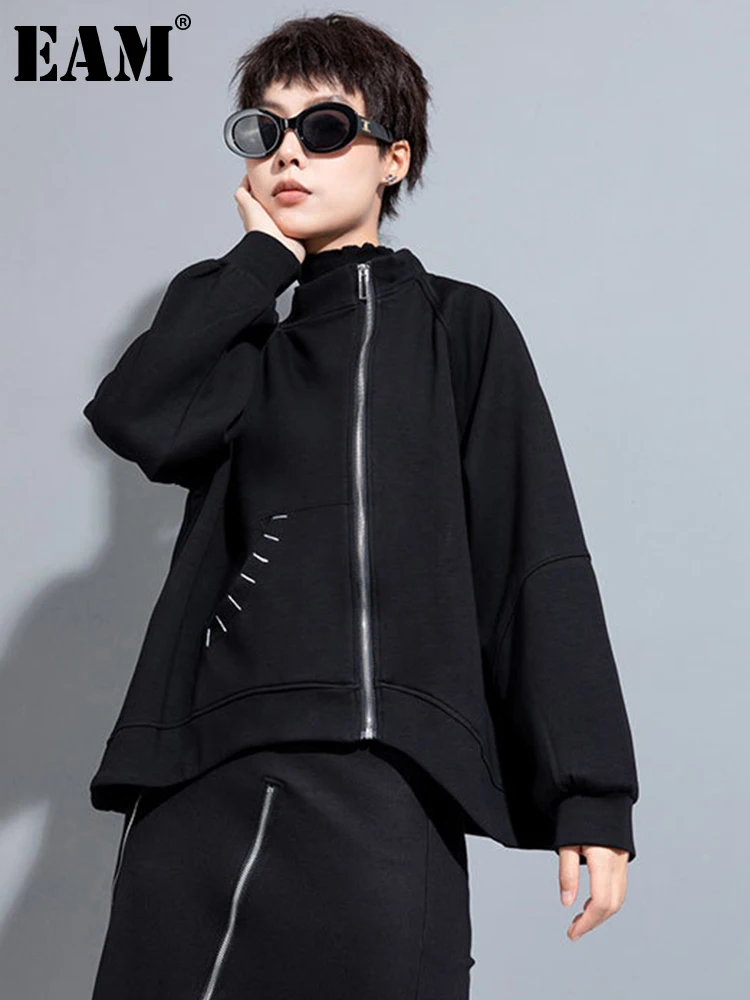 [EAM] Loose Fit Black Zipper Irregular Sweatshirt New Round Neck Long Sleeve Women Big Size Fashion Spring Autumn 2024 1DH0846