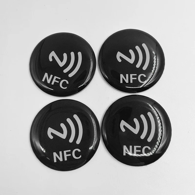 10 pz Tag NFC Ntag 213 Chip 13.56 Mhz Leggibile Scrivibile Adesivi Tag Adesivo Del Telefono Biglietto Da Visita Digitale NFC Micro Tag