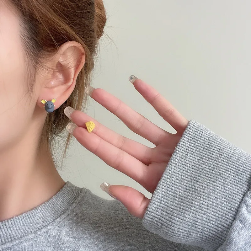 Asymmetric Cute Little Mouse Cheese Stud Earrings For Women Lovely Sweet Small Earrings Party Daily Versatile Jewelry Gift