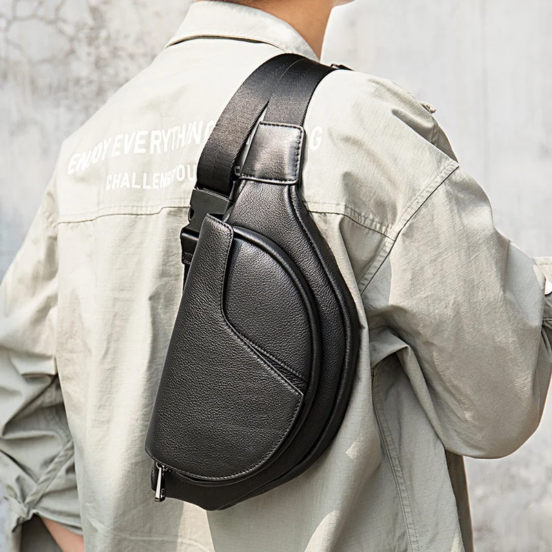 sac-de-poitrine-en-cuir-noir-decontracte-pour-homme-sac-a-dos-compact-elegant-petit-sac-tendance-pour-homme-sacoche-bandouliere-attrayante-pour-homme